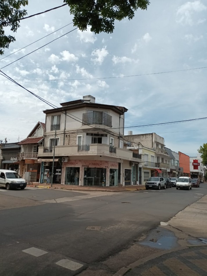 Casa en Urquiza y Chacabuco