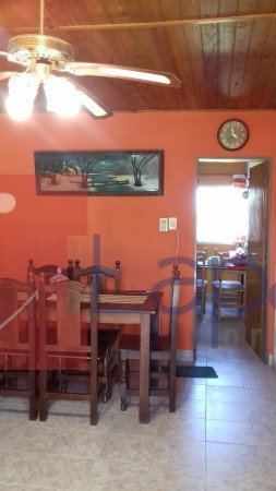  VENDO CASA  ,CALLE LA RIOJA 2605