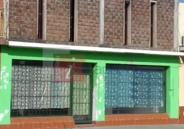 Local en Avda. Primera Junta
